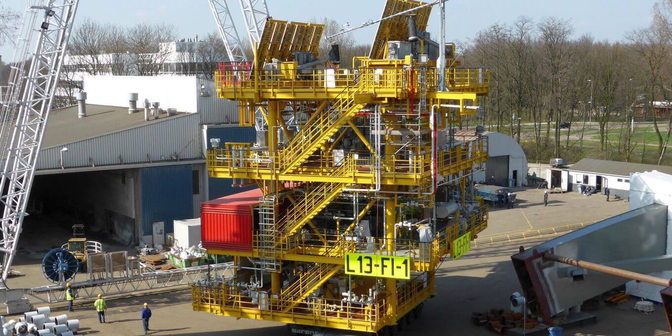 Ridderflex riser pipe lining in self-sustaining NAM platform Ridderflex riser pipe lining in self-sustaining NAM platform
